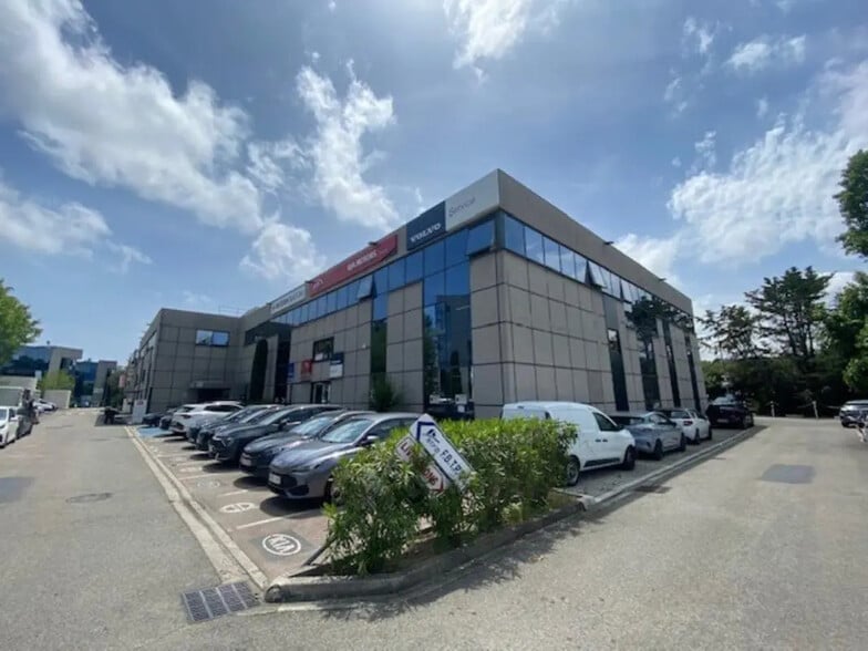 Local d’activités dans Nice à louer - Photo de l’immeuble – Image 3 sur 17