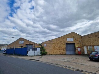 Plus de détails pour 2 Driberg Way, Braintree - Industriel/Logistique à louer
