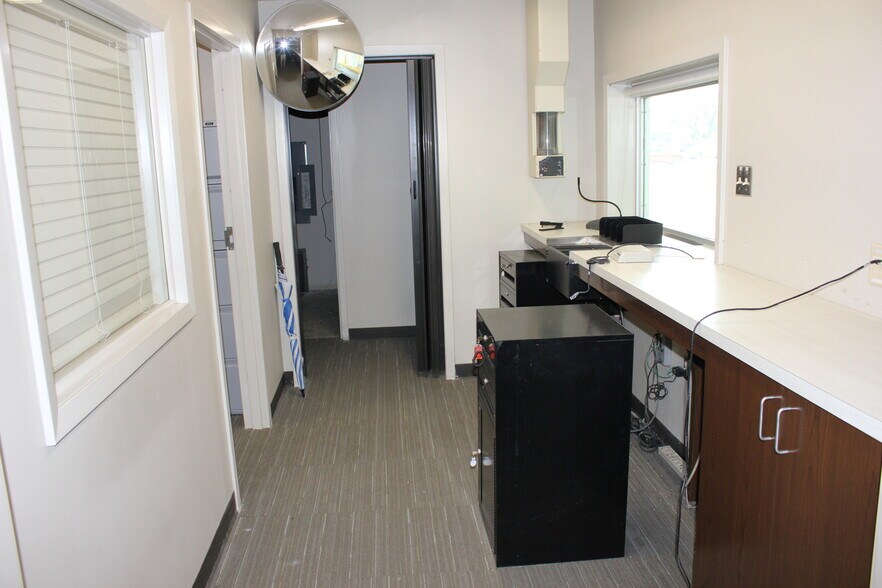 27373 Highway 42, Springfield, LA à louer - Photo de l’immeuble – Image 3 sur 11