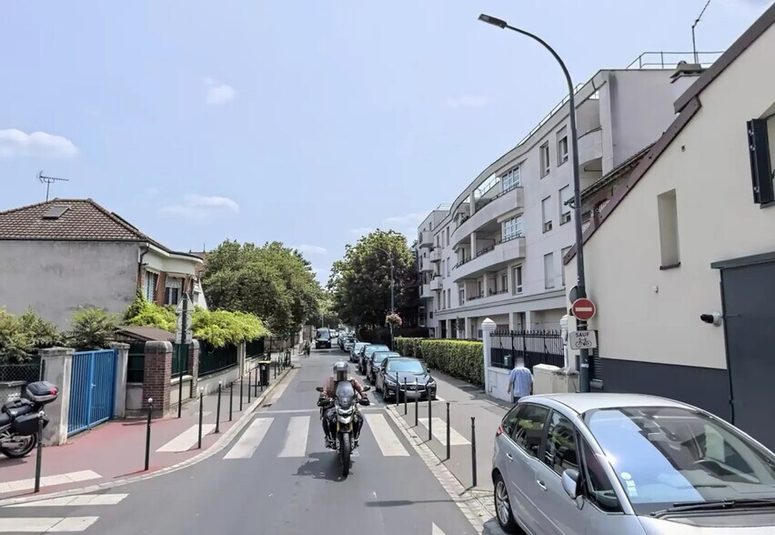 Local commercial dans Asnières-sur-Seine à louer - Photo de l’immeuble – Image 1 sur 3