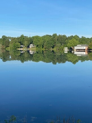 Plus de détails pour 422 N Lakeside Dr, Hendersonville, NC - Terrain à vendre