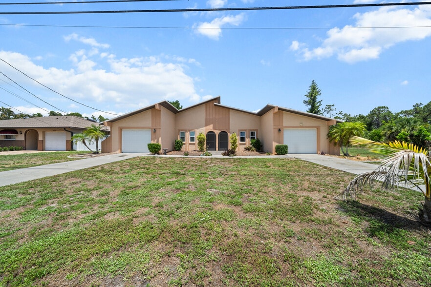 1237 SE 24th Ave, Cape Coral, FL à vendre - Photo principale – Image 1 sur 27