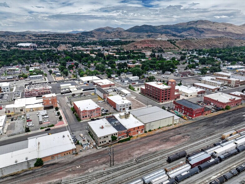 615 S 1st Ave, Pocatello, ID à vendre - Aérien – Image 2 sur 78