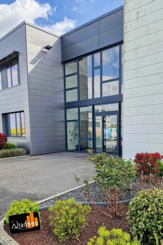 Plus de détails pour Bureau à vendre