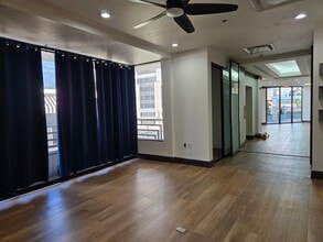 240 1st Ave S, Saint Petersburg, FL à louer Photo intérieure– Image 2 sur 16