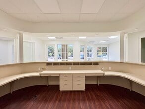 3425 Hwy 6, Sugar Land, TX à louer Photo intérieure– Image 2 sur 8
