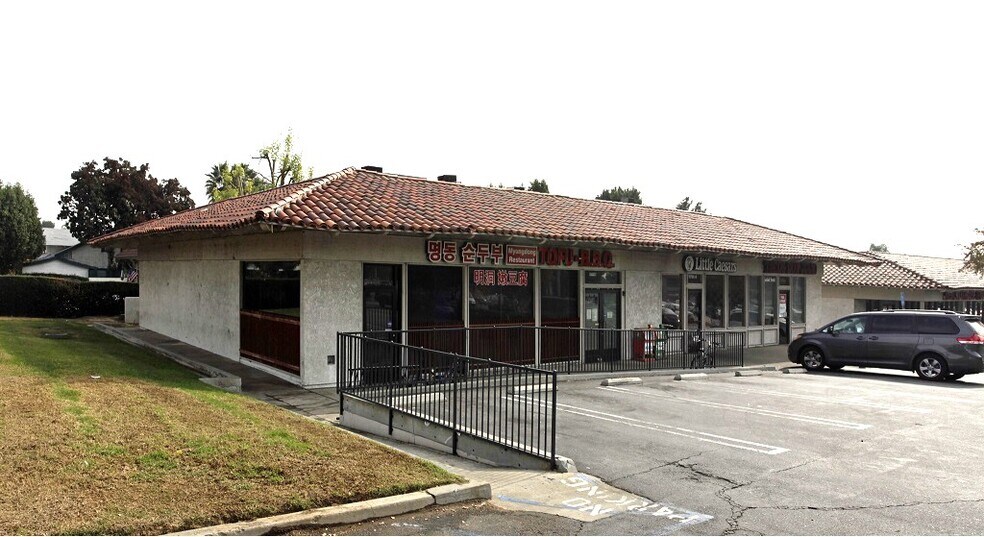 9713-9799 Baseline Rd, Rancho Cucamonga, CA à louer - Photo de l’immeuble – Image 1 sur 5