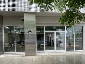 1050 S Grand Ave, Los Angeles, CA à louer Photo de l’immeuble– Image 1 sur 6