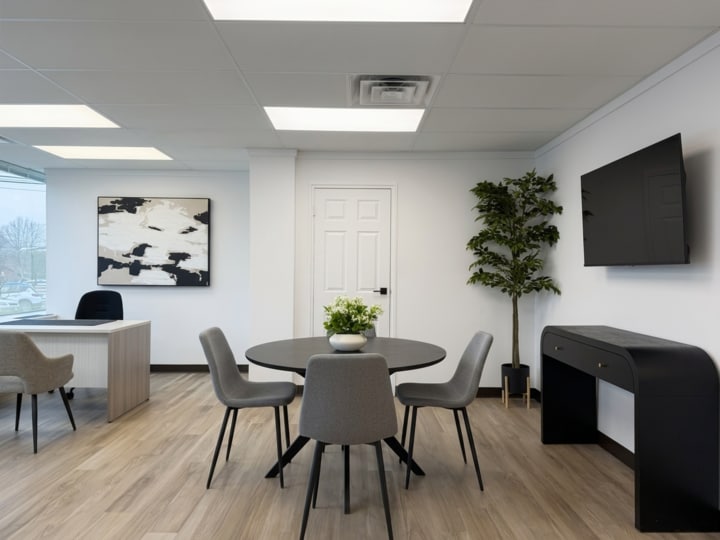 734 Walt Whitman Rd, Melville, NY à louer Photo intérieure– Image 1 sur 5