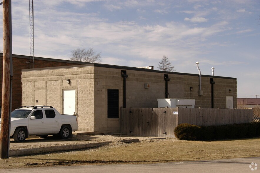11N024 Rippburger Rd, Plato Center, IL à louer - Photo de l’immeuble – Image 2 sur 6