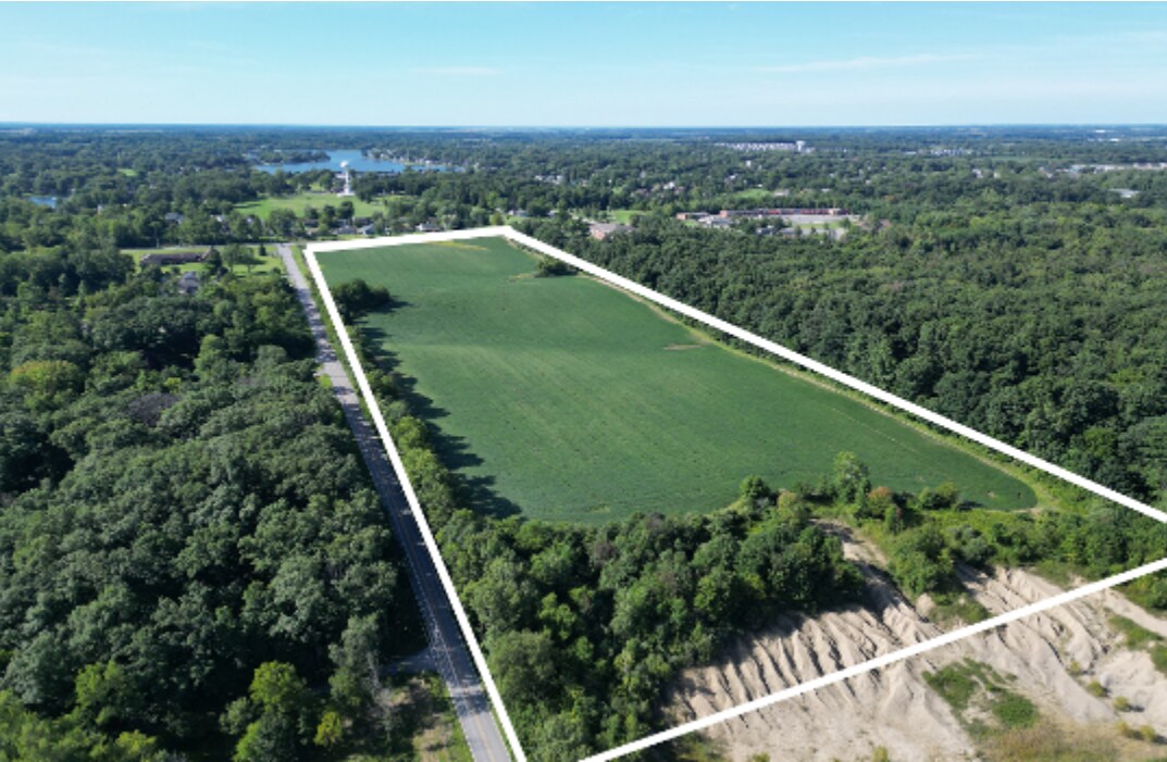 10721 County Line Rd, Crown Point, IN à vendre Photo de l’immeuble– Image 1 sur 3