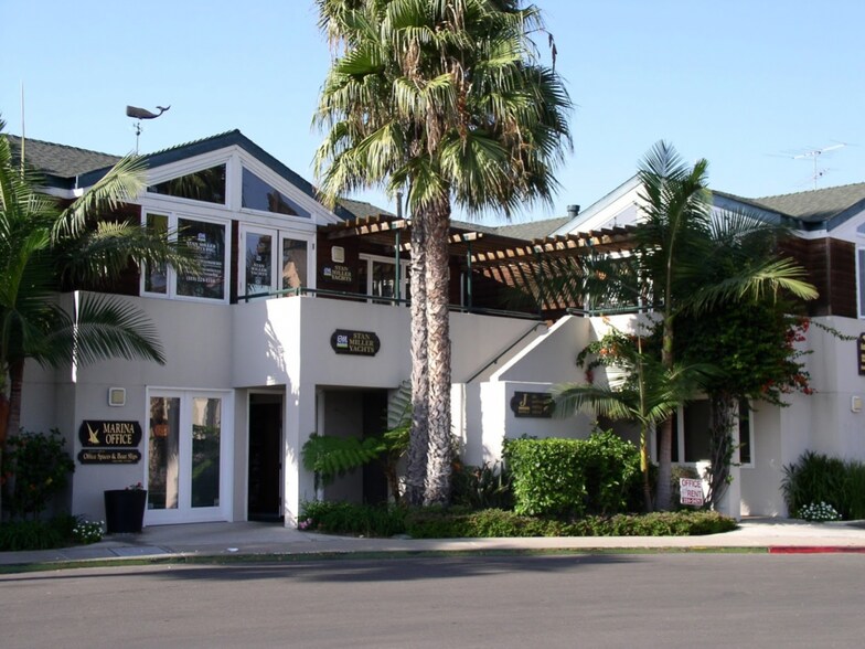 2240 Shelter Island Dr, San Diego, CA à vendre - Photo de l’immeuble – Image 3 sur 3