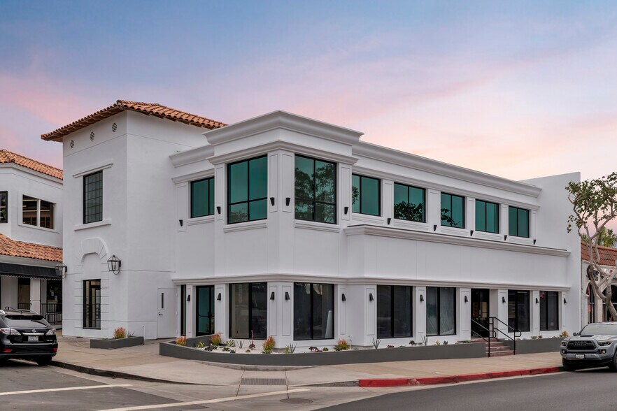 2600 E Coast Hwy, Corona Del Mar, CA à louer - Photo principale – Image 1 sur 9