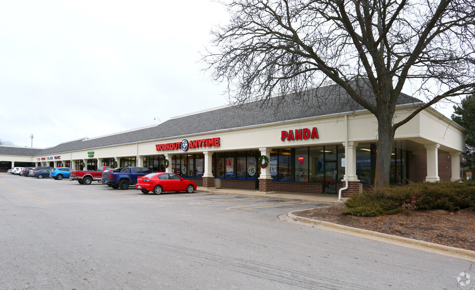 521-553 W Liberty St, Wauconda, IL à louer - Photo de l’immeuble – Image 3 sur 20