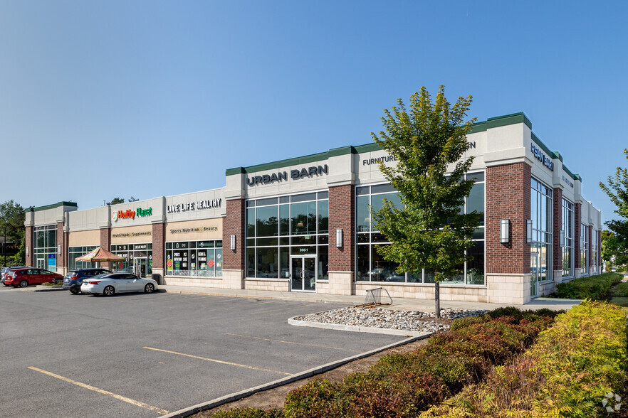 590-650 Industrial Ave, Ottawa, ON à louer - Photo principale – Image 1 sur 13