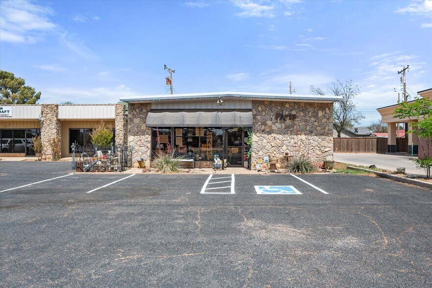 1926 W Lockwood St, Tahoka, TX à vendre - Photo de l’immeuble – Image 2 sur 4