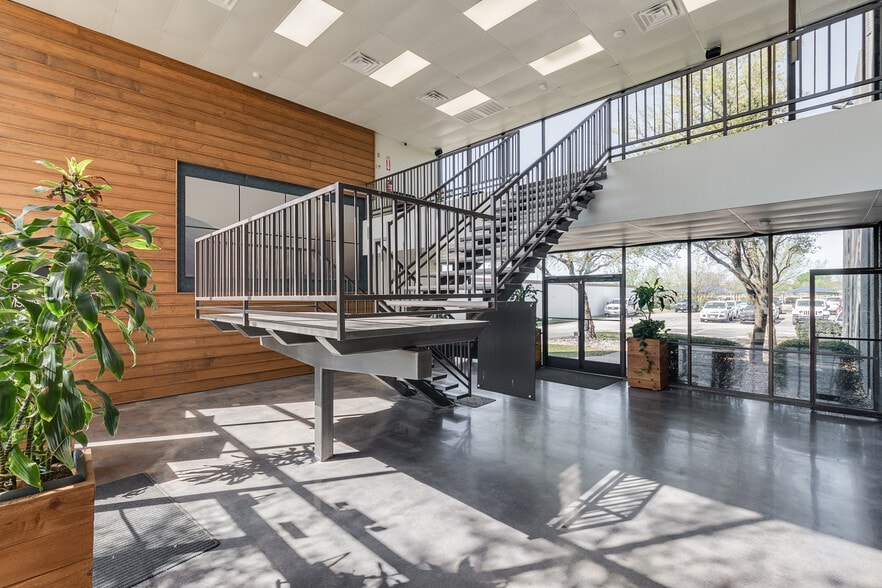 4925 Davis Blvd, Fort Worth, TX à louer - Hall d’entrée – Image 3 sur 17