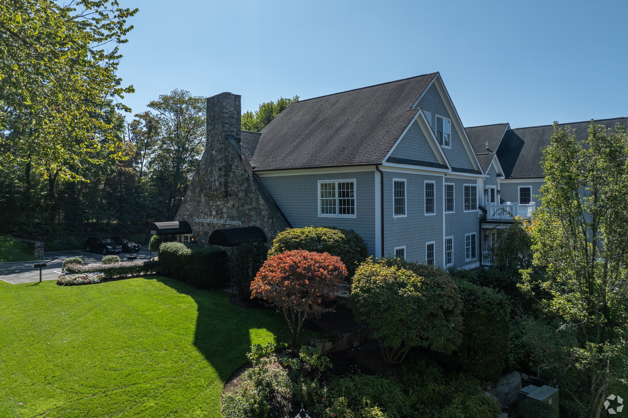 2 Dearfield Dr, Greenwich, CT à louer Photo principale– Image 1 sur 4