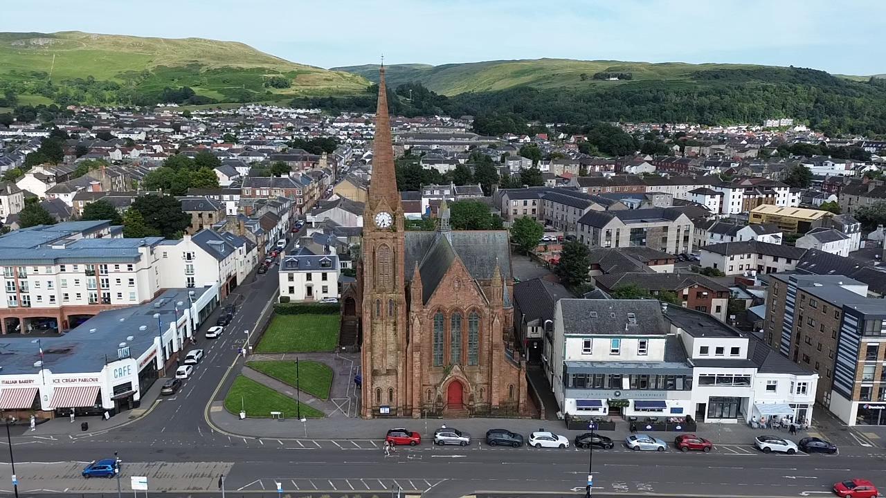 86 Gallowgate St, Largs à louer Photo de l’immeuble– Image 1 sur 11