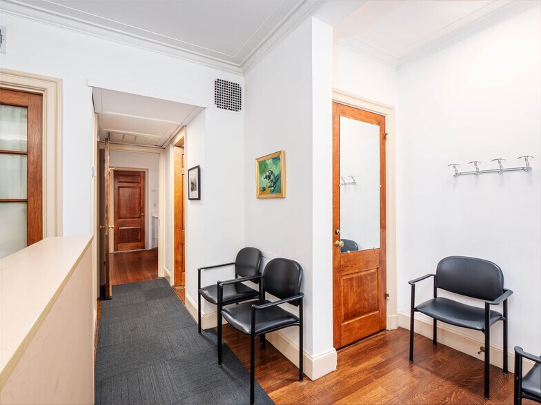 133 E 80th St, New York, NY à vendre - Photo de l’immeuble – Image 3 sur 7