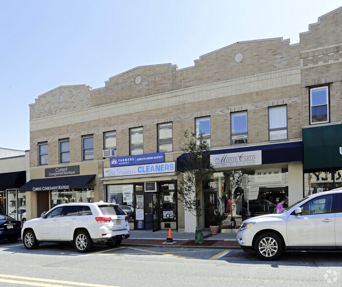 135 Westwood Ave, Westwood, NJ à vendre - Photo de l’immeuble – Image 2 sur 12