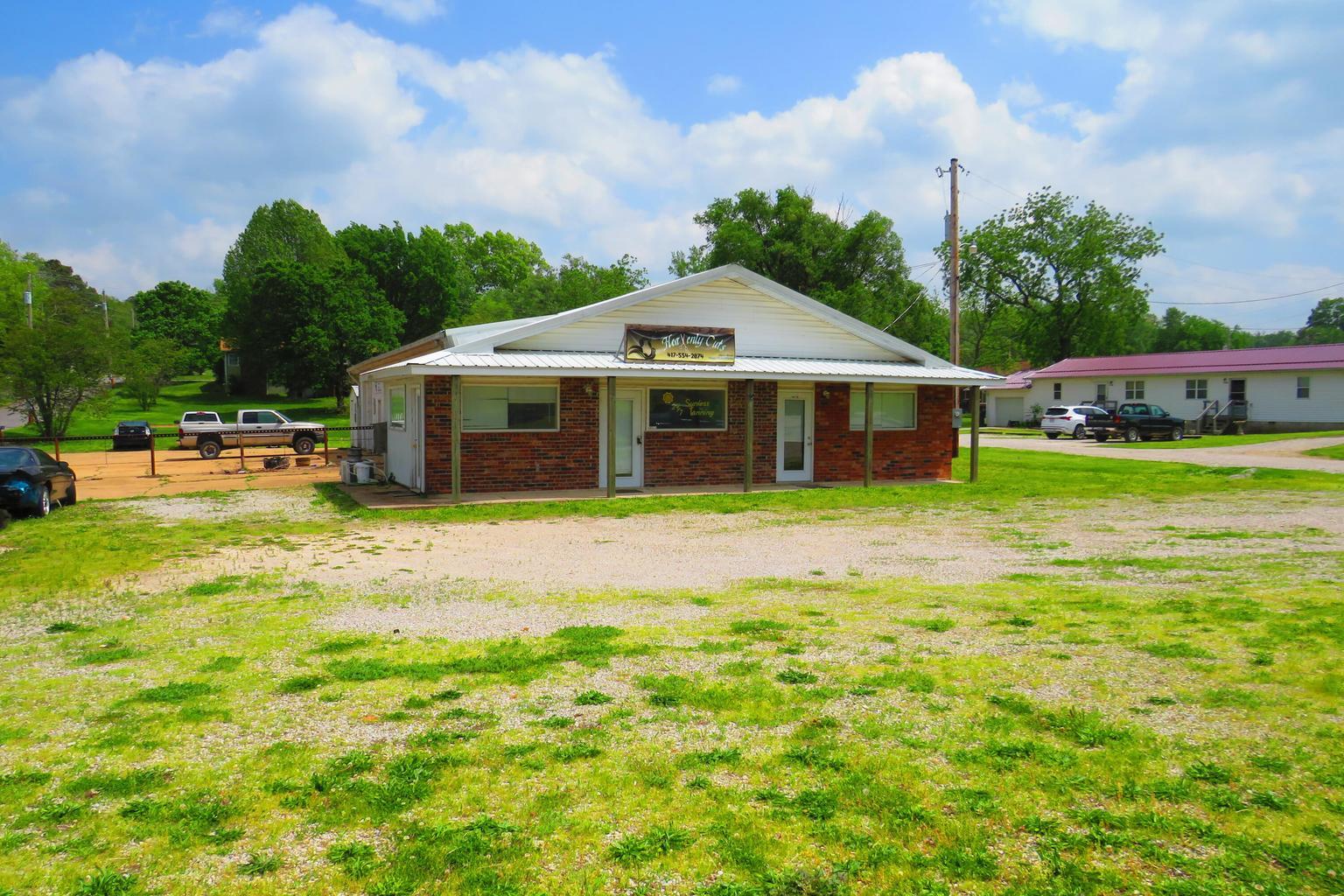 302 N Business 60, Mansfield, MO à vendre Photo principale– Image 1 sur 8