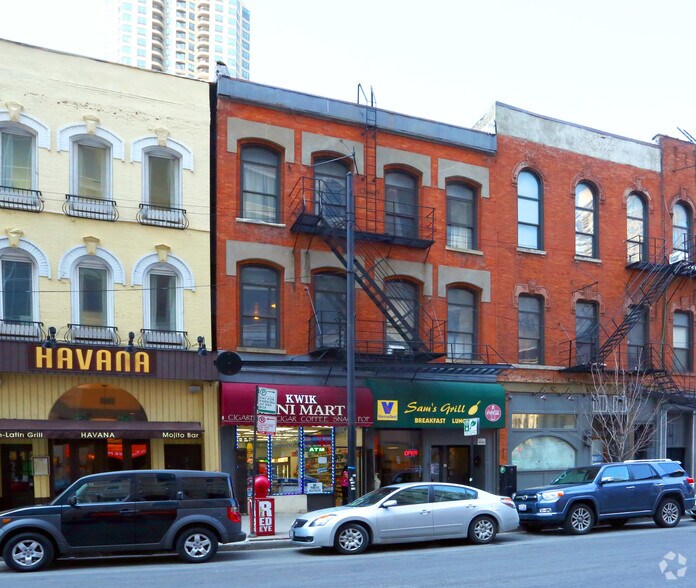 414-420 N Clark St, Chicago, IL à louer - Photo de l’immeuble – Image 2 sur 8