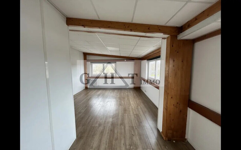 Bureau dans Linas à louer - Photo de l’immeuble – Image 3 sur 7