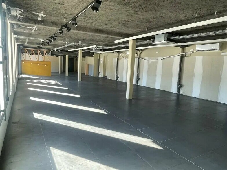 Local commercial dans Le Taillan-Médoc à louer - Photo de l’immeuble – Image 3 sur 5