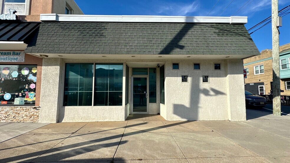 7313 Ventnor Ave, Ventnor City, NJ à louer - Photo principale – Image 1 sur 35