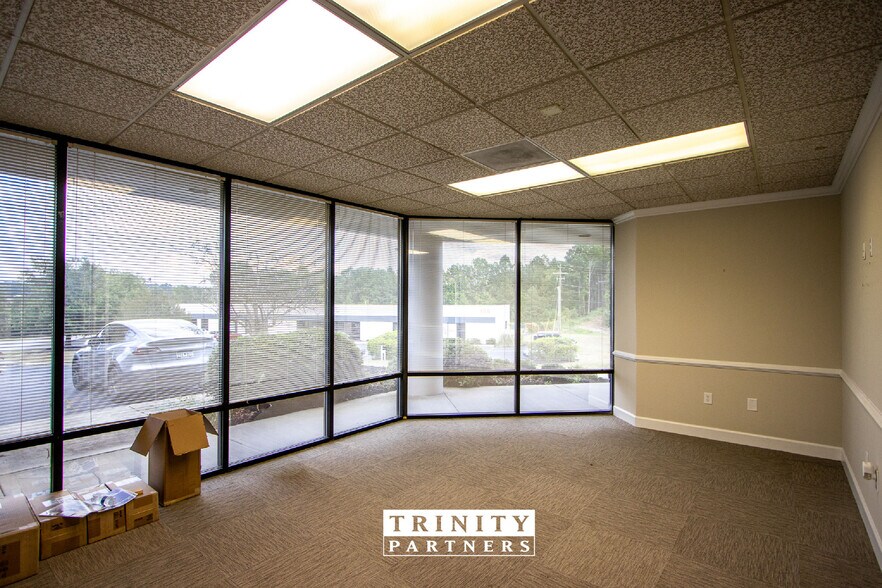 6904 N Main St, Columbia, SC à louer - Photo de l’immeuble – Image 3 sur 13