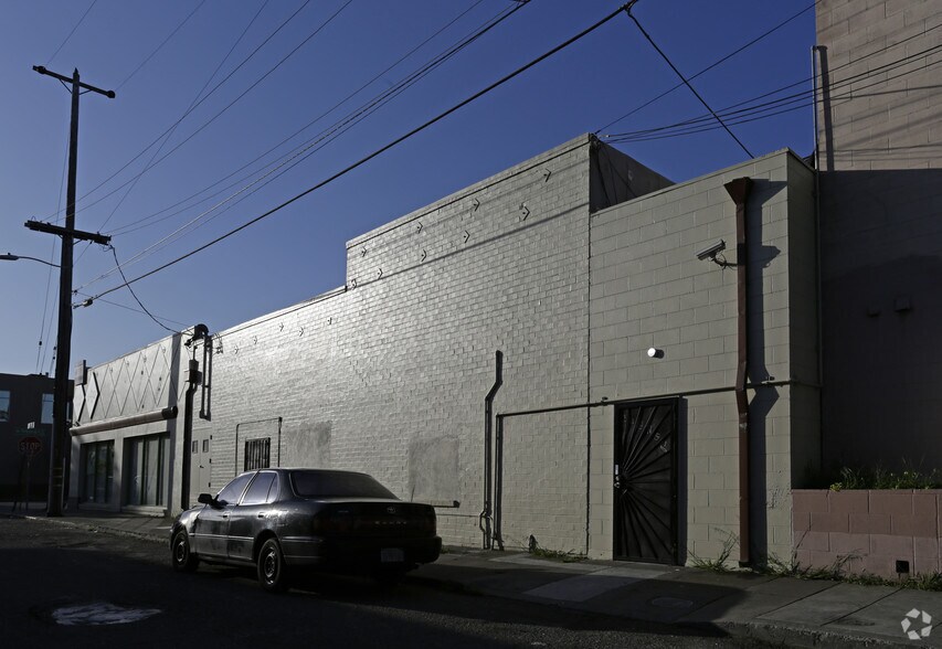 2719 Telegraph Ave, Oakland, CA à louer - Photo de l’immeuble – Image 3 sur 4