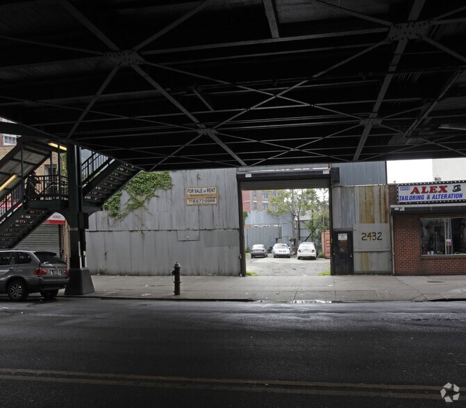 2432 Stillwell Ave, Brooklyn, NY à vendre - Photo de l’immeuble – Image 2 sur 4