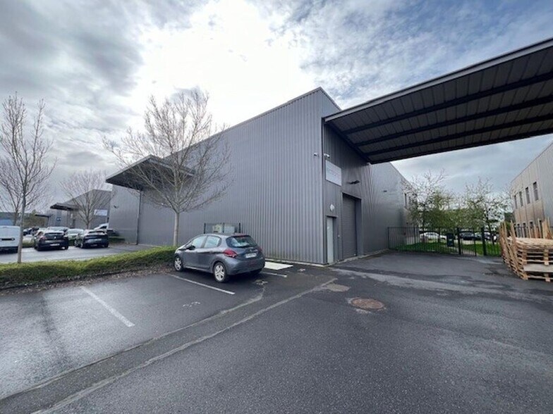 20 Rue Georges Méliès, Bois-d'Arcy à louer - Photo de l’immeuble – Image 2 sur 7