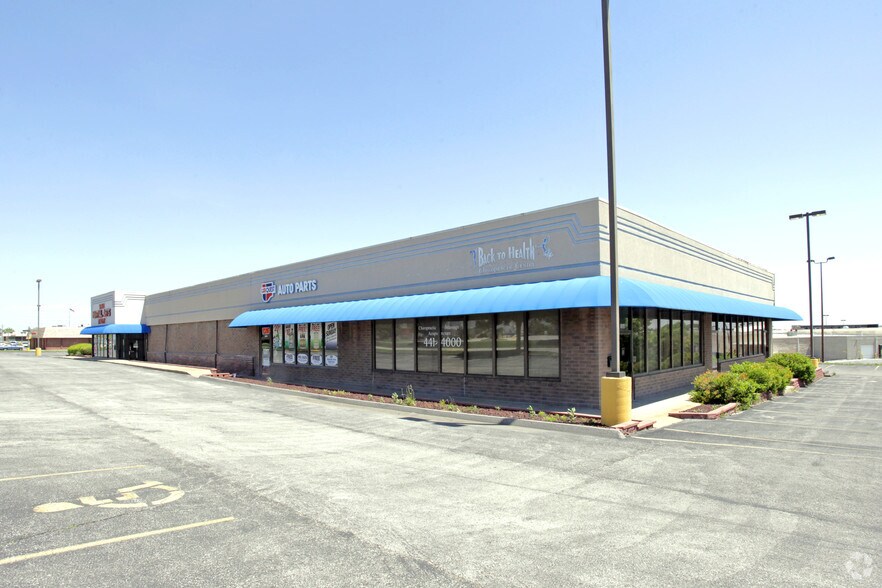 1000-1012 Cave Springs Blvd, Saint Peters, MO à louer - Photo de l’immeuble – Image 3 sur 12
