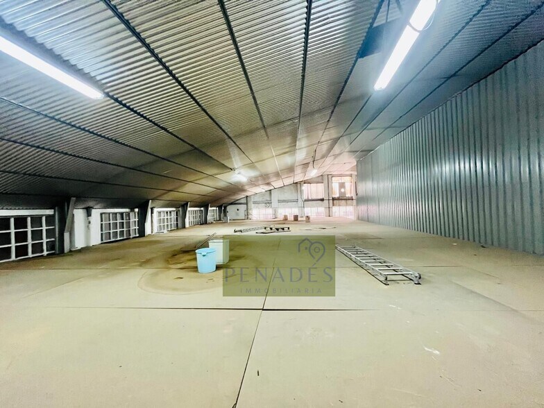 Industriel/Logistique dans Bocairent, Valencia à vendre - Photo de l’immeuble – Image 3 sur 12