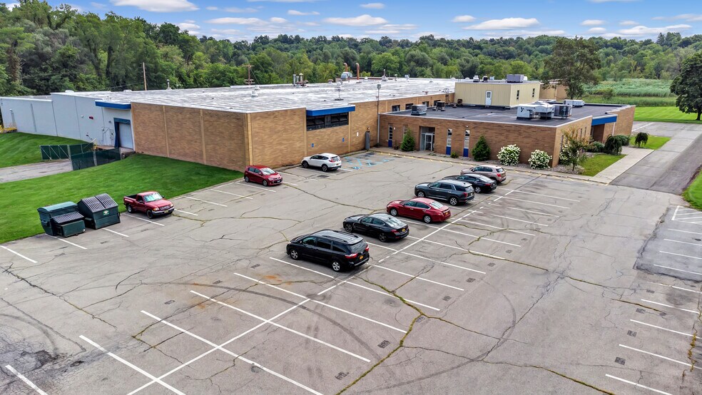 150 Coldenham Rd, Walden, NY à louer - Photo de l’immeuble – Image 2 sur 7