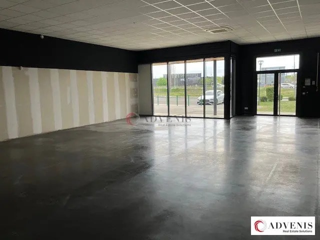 Local commercial dans Biganos à louer - Photo de l’immeuble – Image 3 sur 7
