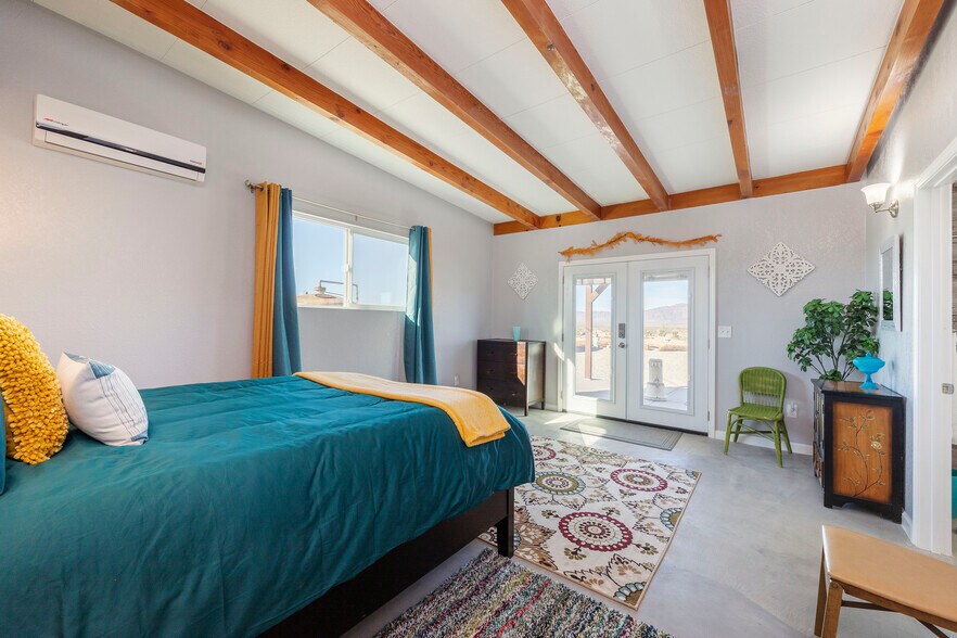 6620 Lanes Ln, Twentynine Palms, CA à vendre - Photo intérieure – Image 3 sur 69