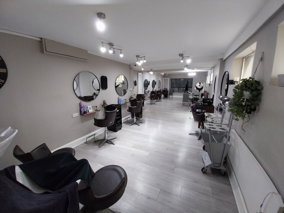 260-266 Hykenham Rd, Lincoln, LIN LN6 8BJ - Lot Unit 266 - - Photo intérieure - Image 1 of 4