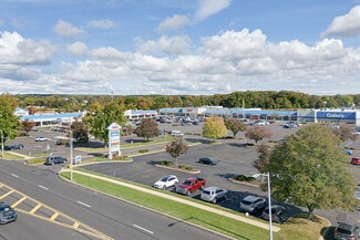 Plus de détails pour 471 S Oxford Valley Rd, Fairless Hills, PA - Local commercial à louer