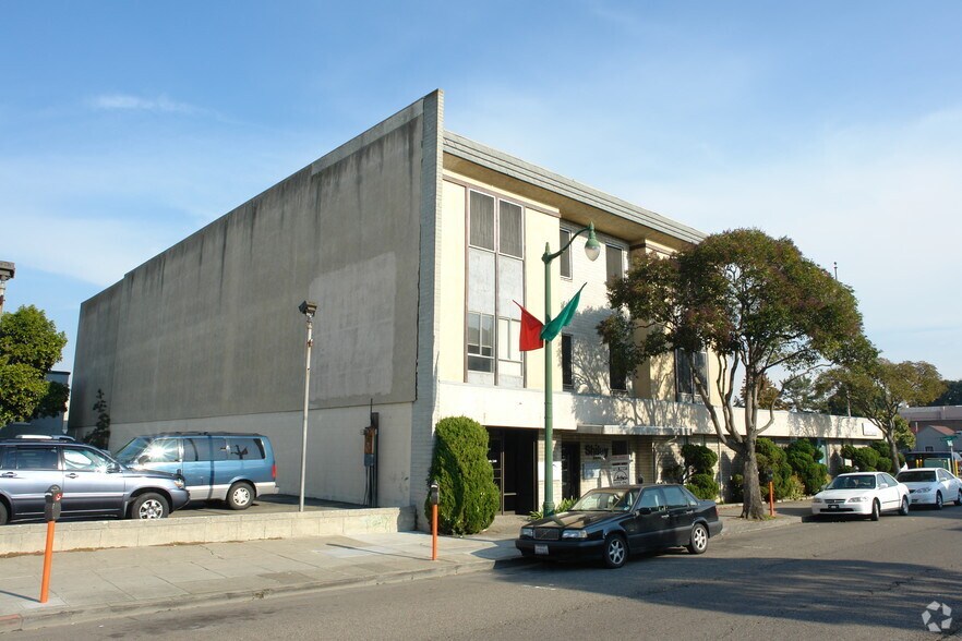 2445-2447 Santa Clara Ave, Alameda, CA à louer - Photo de l’immeuble – Image 3 sur 14