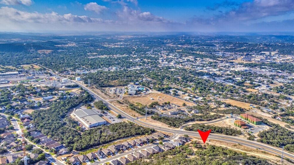 300 Holdsworth dr, Kerrville, TX à vendre - Photo de l’immeuble – Image 3 sur 7