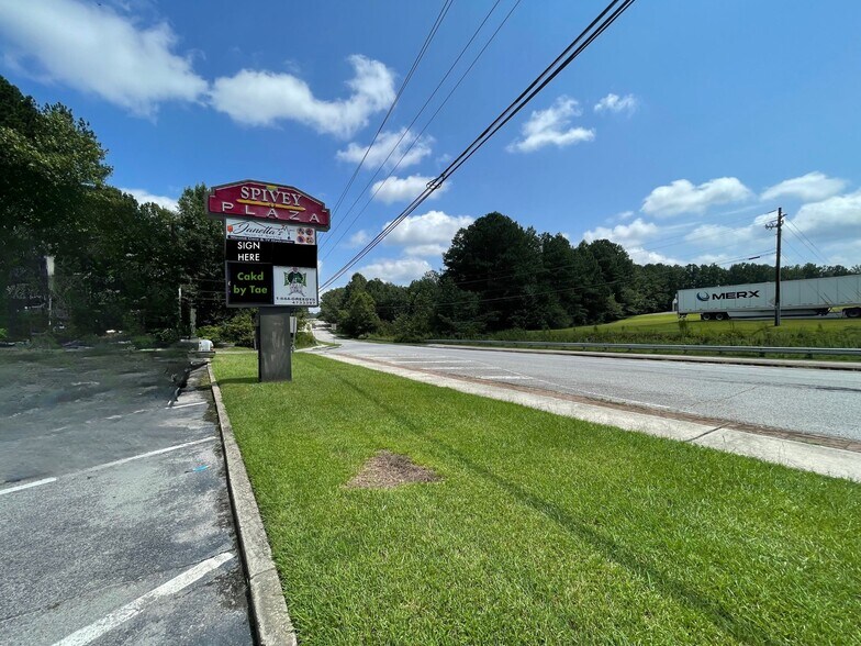 1423 Stockbridge Rd, Jonesboro, GA à louer - Photo de l’immeuble – Image 3 sur 4
