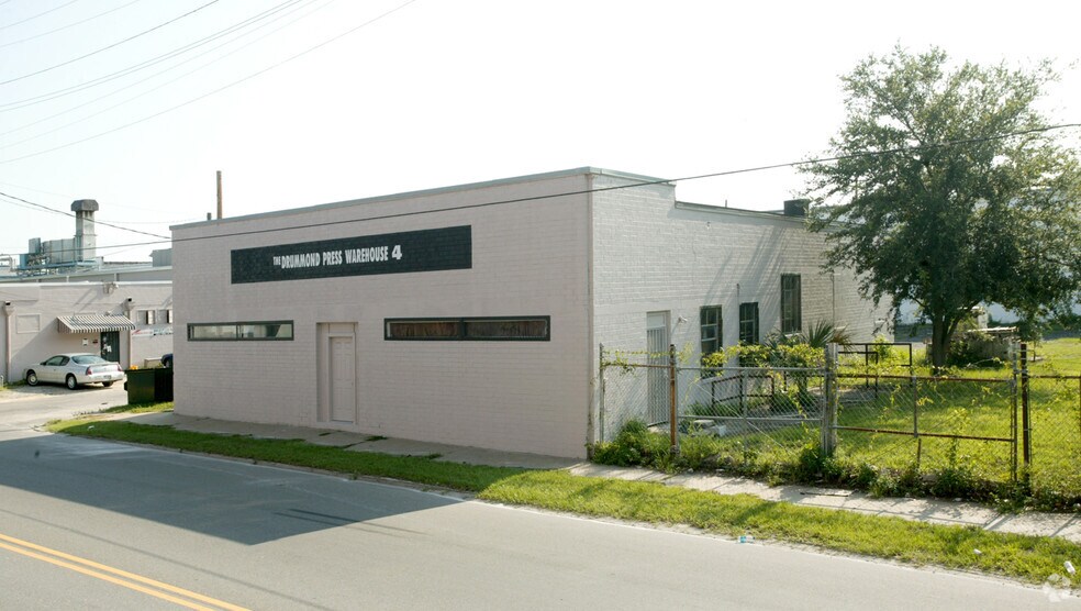 2446 Dennis St, Jacksonville, FL à vendre - Photo de l’immeuble – Image 3 sur 4