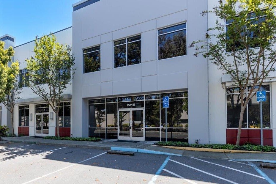 2216 Ringwood Ave, San Jose, CA à louer Photo principale– Image 1 sur 2