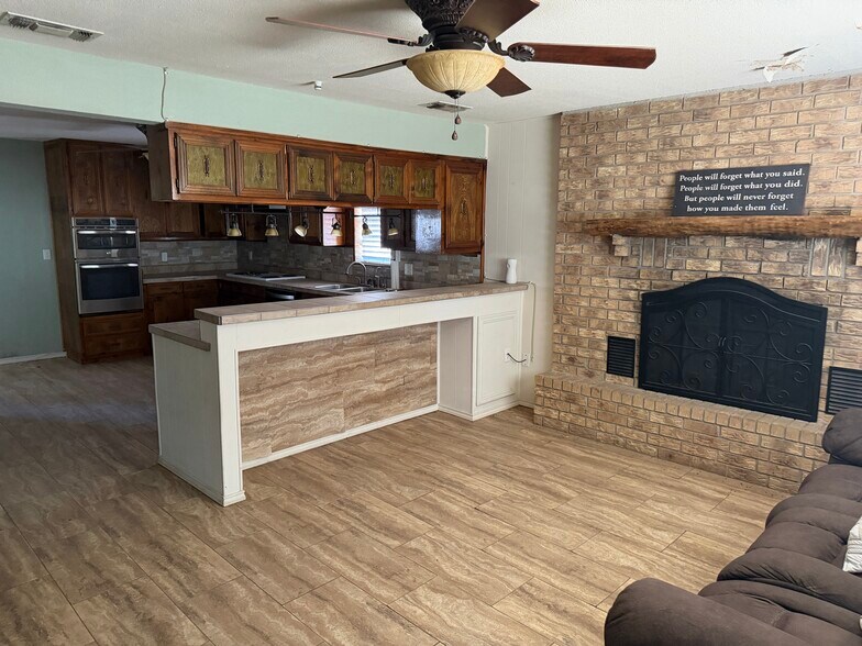 5105 S Veronica St, Monahans, TX à louer - Photo de l’immeuble – Image 2 sur 6