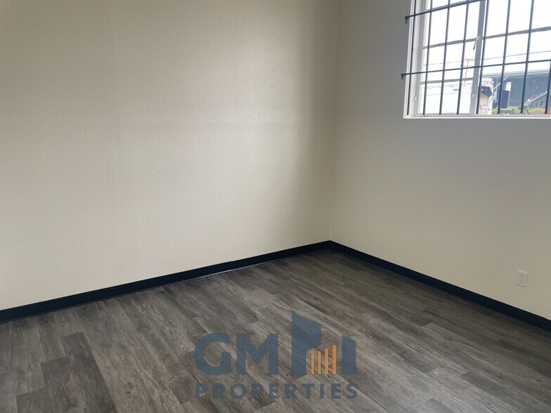 11971 Rivera Rd, Santa Fe Springs, CA à louer - Photo de l’immeuble – Image 3 sur 5