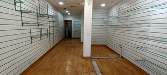 Plus de détails pour Local commercial à louer