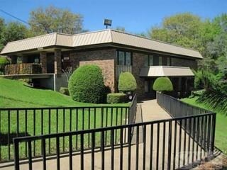 Plus de détails pour 102 Memorial Dr, Denison, TX - Bureau à louer